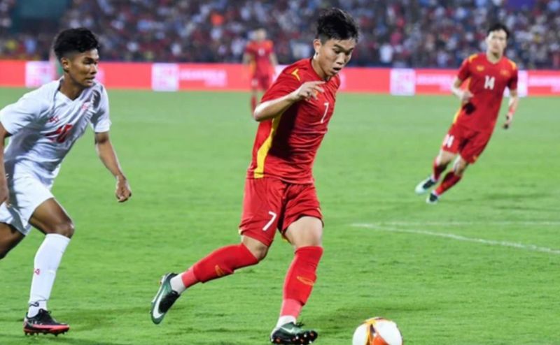 Lê Văn Đô là cầu thủ chạy cánh đầy triển vọng của bóng đá Việt Nam