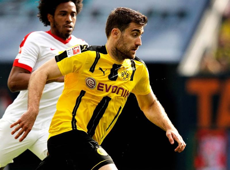 Ghi dấu tại Dortmund với lối chơi chắc chắn