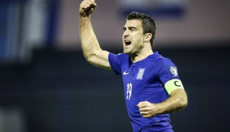 Giữ vững hàng thủ tuyển Hy Lạp