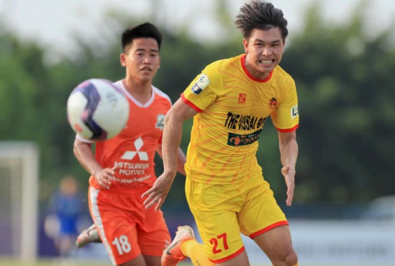 Lối chơi chắc chắn, kỷ luật, đọc tình huống cực tốt.