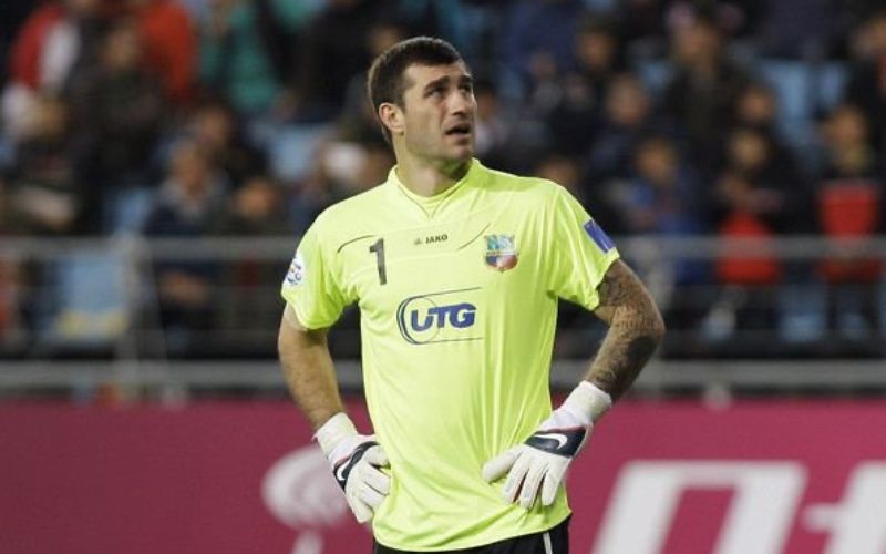 Nesterov luôn là lựa chọn hàng đầu trong khung thành đội tuyển Uzbekistan