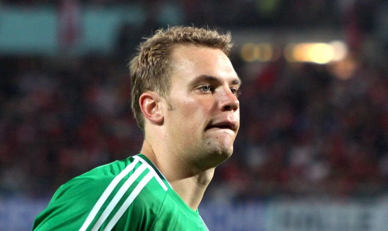 Manuel Neuer góp phần giữ vững khung thành qua nhiều mùa giải quan trọng