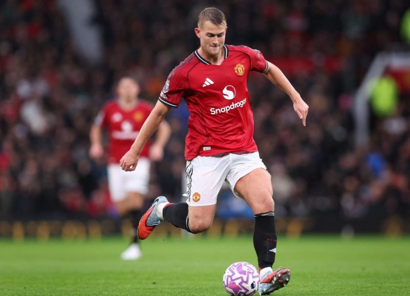 Matthijs de Ligt là trung vệ trẻ xuất sắc, nổi bật với khả năng phòng ngự chắc chắn