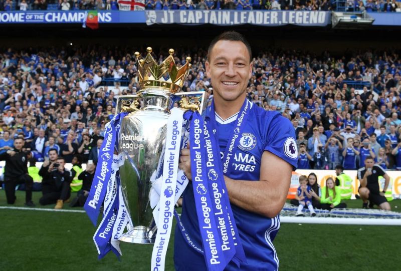 Với khả năng lãnh đạo và đọc trận đấu xuất sắc, John Terry trở thành biểu tượng bất tử nơi hàng thủ Chelsea