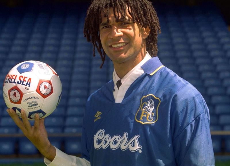 Với những pha lập công kinh điển và phong cách toàn diện, Ruud Gullit trở thành biểu tượng bóng đá châu Âu