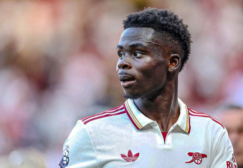 Cầu thủ trẻ này sở hữu phong cách thi đấu đa năng, có thể thi đấu ở nhiều vị trí trên sân