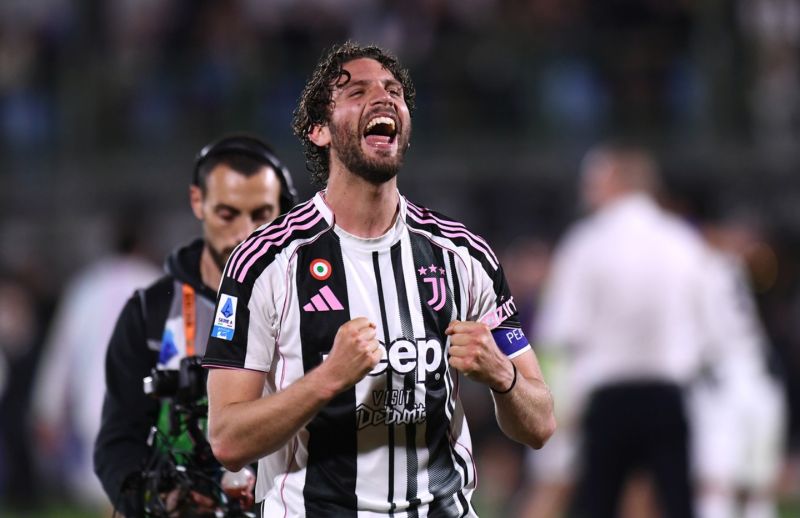 Những cú sút xa uy lực và lối chơi đậm chất chiến thuật giúp Locatelli chinh phục người hâm mộ