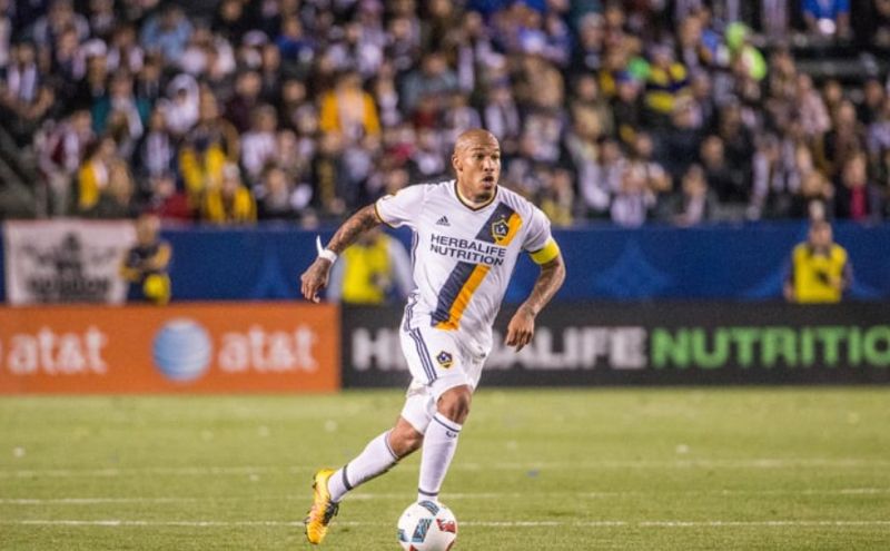 Ông còn được biết đến với khả năng lãnh đạo, tinh thần quyết liệt và khả năng hỗ trợ đồng đội xuất sắc