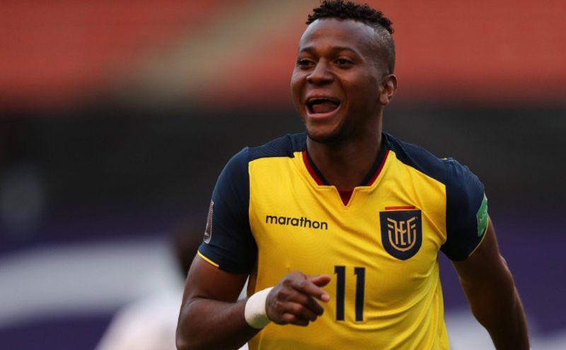 Với nhãn quan chiến thuật tinh tế, Michael Estrada luôn tạo ra những cơ hội nguy hiểm cho đồng đội